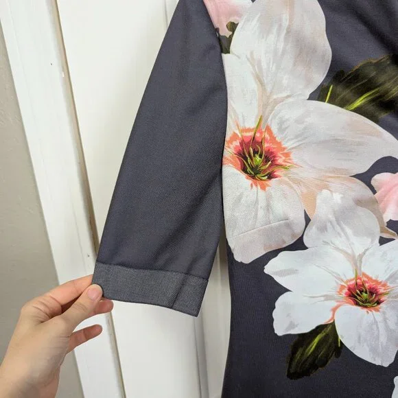 Ted Baker | Gray Floral Belted Sheath Midi Dress Size 4 - Picture 9 of 13